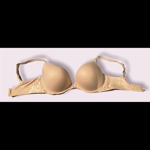 Victoria’s Secret push-up bra